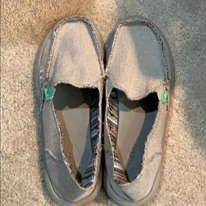 Used Sanuk women’s size 8